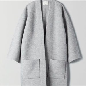 Aritzia Wilfred size M sweater - shrunk to an XS